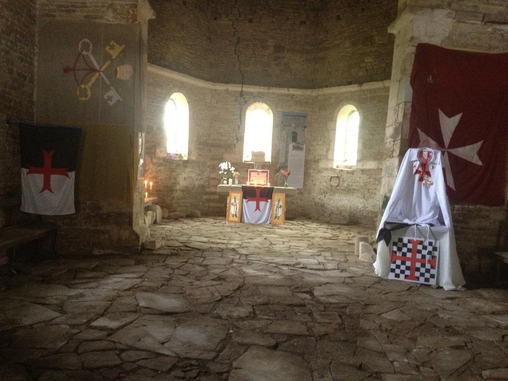 Chambres D'Hotes Les Templiers Rugney Zewnętrze zdjęcie